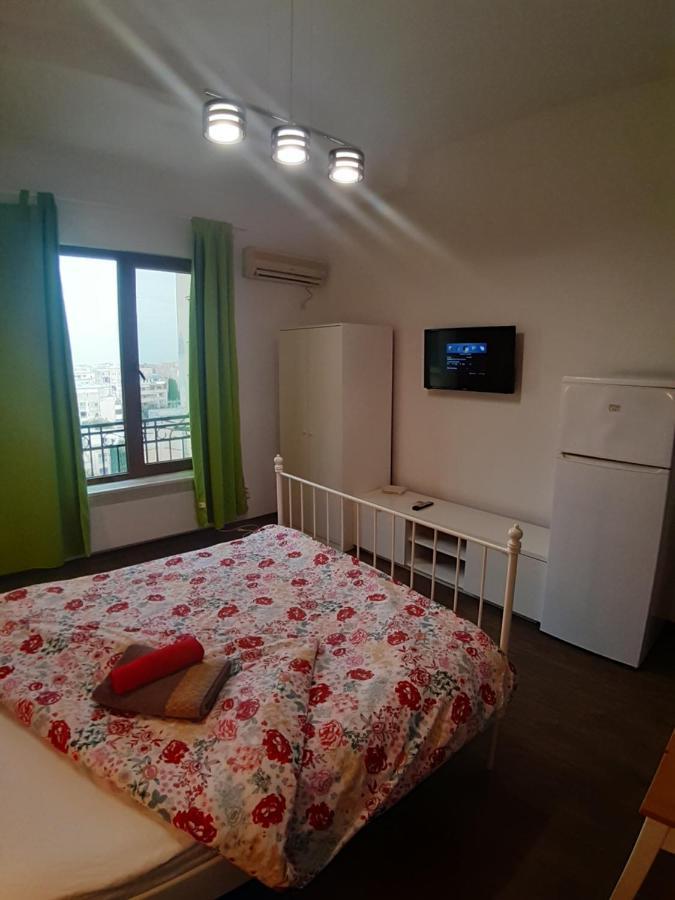 Romantic Calm Apartments Piata Universitate Бухарест Экстерьер фото